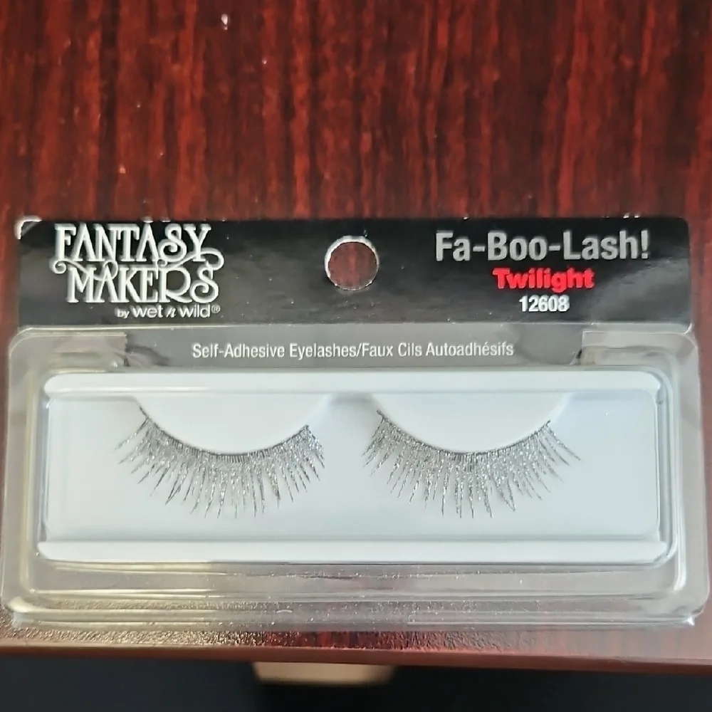 Wet n Wild Silver Lashes for a Glamorous Look